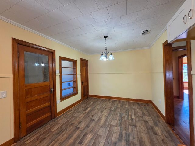 404 Rogers Ave, Henderson, TX 75652