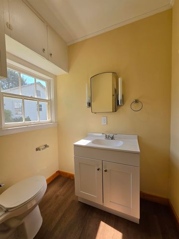404 Rogers Ave, Henderson, TX 75652