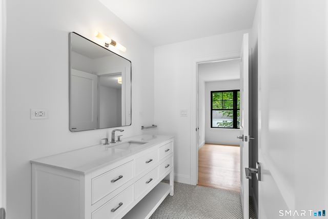 35 Oronoque Hills Road, Stratford, CT 06614