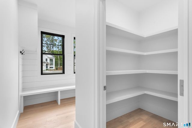 35 Oronoque Hills Road, Stratford, CT 06614