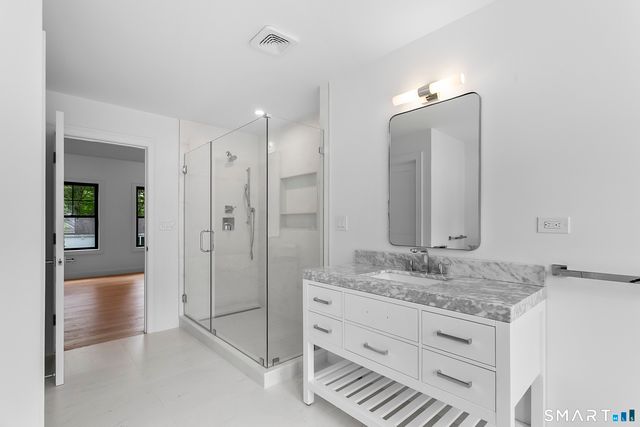 35 Oronoque Hills Road, Stratford, CT 06614