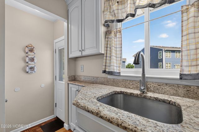 27 W First Street, Keyport, NJ 07735