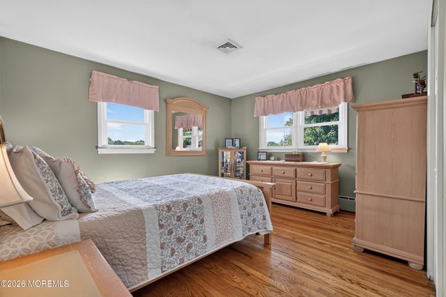27 W First Street, Keyport, NJ 07735