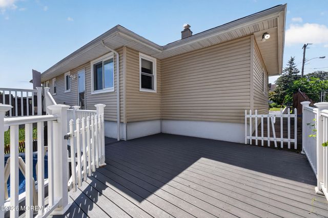 27 W First Street, Keyport, NJ 07735