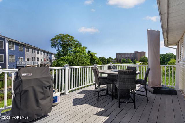 27 W First Street, Keyport, NJ 07735