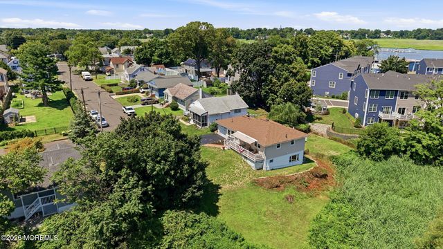 27 W First Street, Keyport, NJ 07735