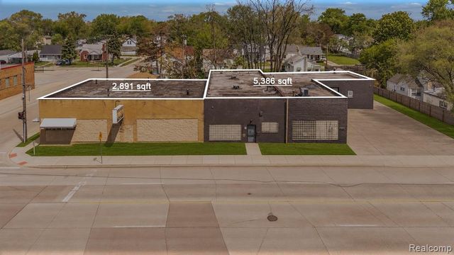 8407 E 9 Mile Road, Warren, MI 48089