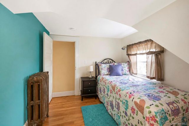 359 Roosevelt Avenue, Freeport, NY 11520