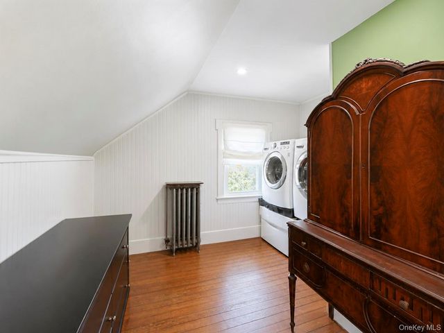 359 Roosevelt Avenue, Freeport, NY 11520