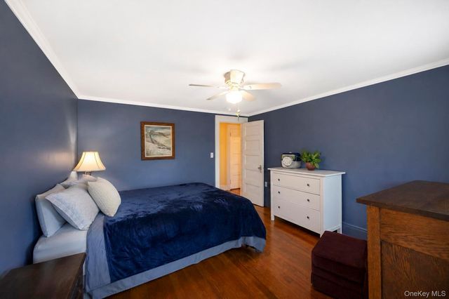 359 Roosevelt Avenue, Freeport, NY 11520