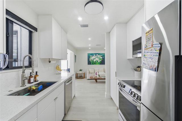 7491 Raleigh St, Hollywood, FL 33024