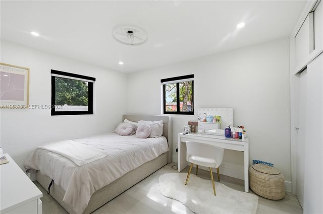 7491 Raleigh St, Hollywood, FL 33024