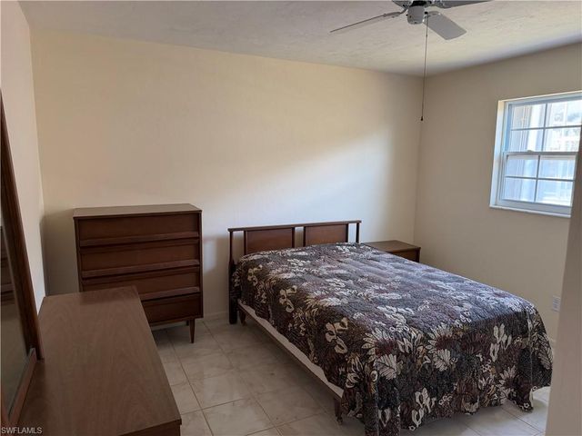 1149 SE 13th ST, Cape Coral, FL 33990