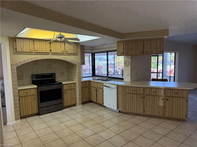 1149 SE 13th ST, Cape Coral, FL 33990