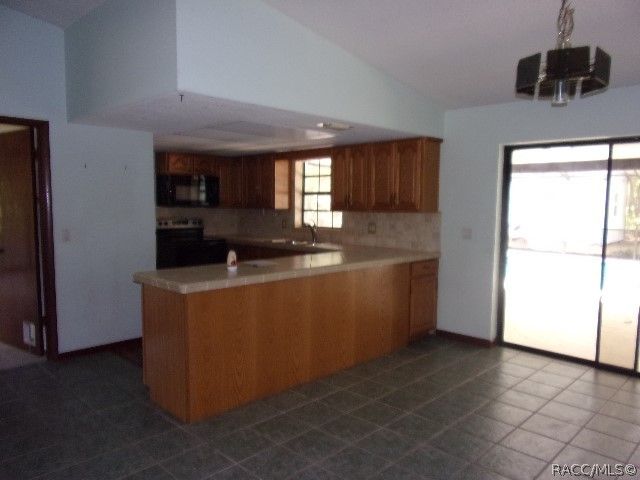8342 N Pine Haven Point, Crystal River, FL 34428