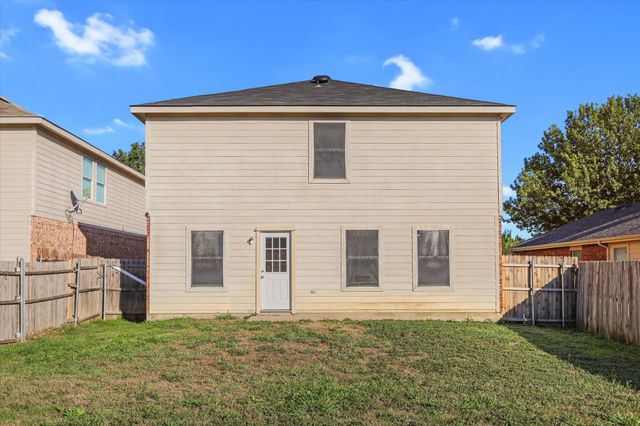 4824 Waterford Drive, Fort Worth, TX 76179