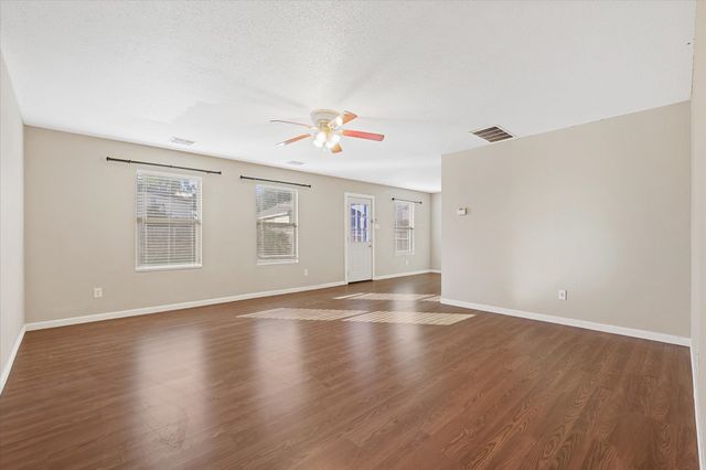 4824 Waterford Drive, Fort Worth, TX 76179