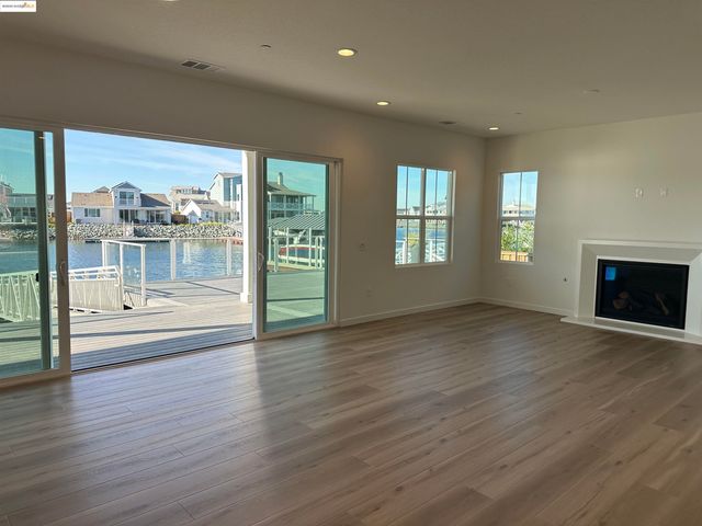689 Point Place, Bethel Island, CA 94511