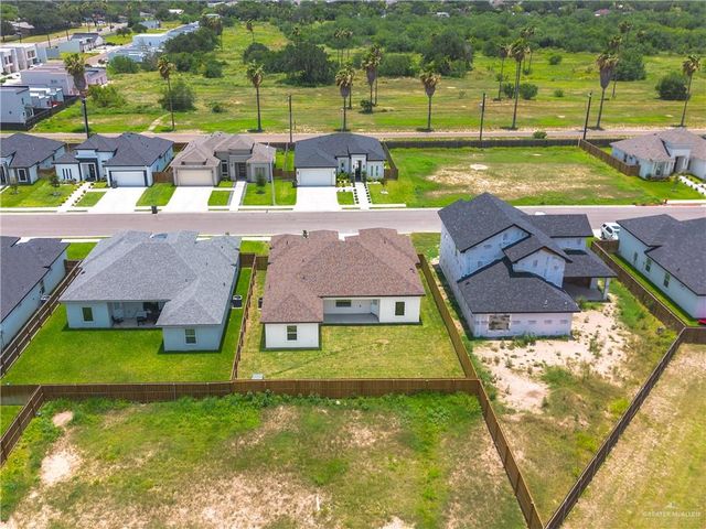406 La Laguna Road, Mission, TX 78572
