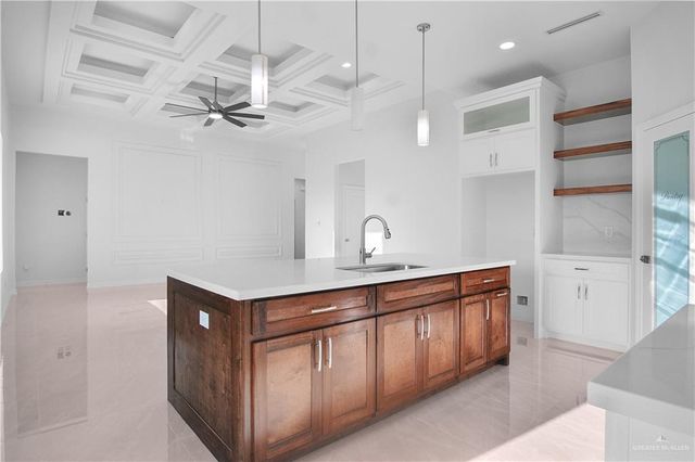 406 La Laguna Road, Mission, TX 78572