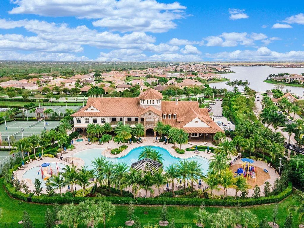 Image 48 of property listing at 8433 Blue Cove Way 8433, Parkland, FL 33076