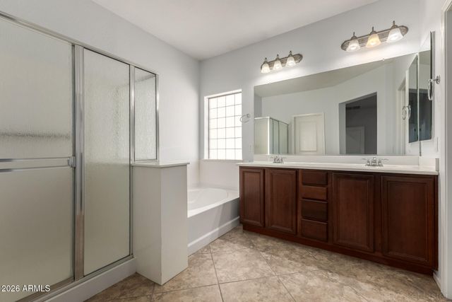 11746 W JESSIE Lane, Sun City, AZ 85373