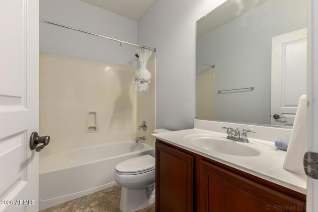 11746 W JESSIE Lane, Sun City, AZ 85373