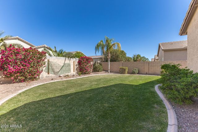 11746 W JESSIE Lane, Sun City, AZ 85373