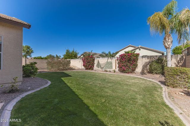 11746 W JESSIE Lane, Sun City, AZ 85373