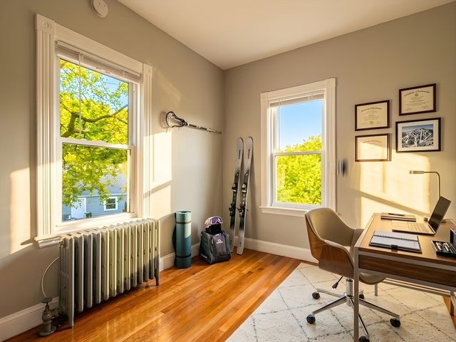 63-65 Catherine 65, Boston, MA 02131