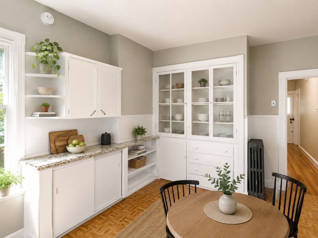 63-65 Catherine 65, Boston, MA 02131