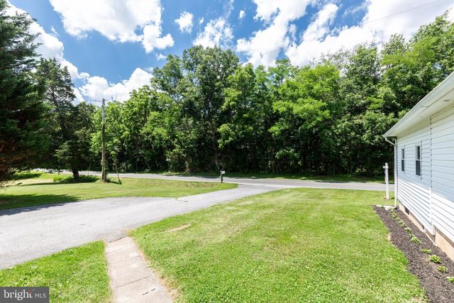 3831 WALNUT GROVE RD, Taneytown, MD 21787