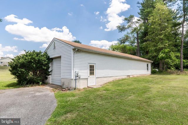 3831 WALNUT GROVE RD, Taneytown, MD 21787