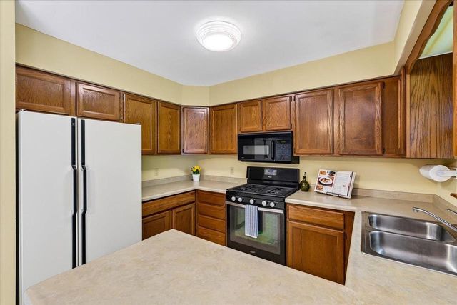 260 Ash Street, Oregon, WI 53575