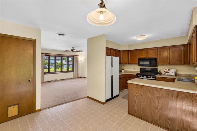 260 Ash Street, Oregon, WI 53575