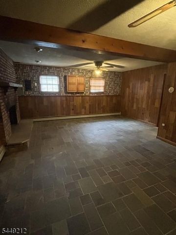 20 Hillsdale Dr, Vernon Twp., NJ 07461