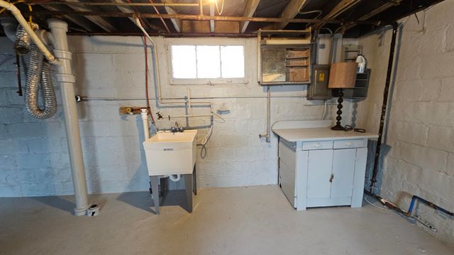 4445 Jackson Street, Gary, IN 46408