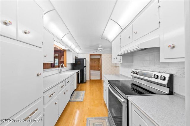 6030 Orangeview Drive, Melbourne, FL 32904