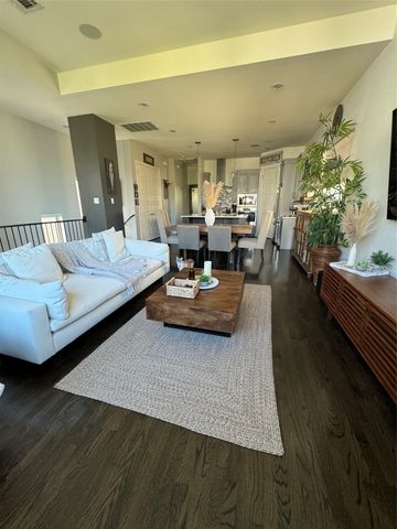 7846 Verona Place, Dallas, TX 75231