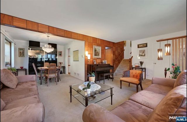 103 Primrose Lane, Closter, NJ 07624