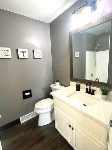 W156N10945 Catskill LANE, Germantown, WI 53022