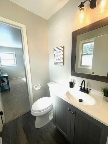 W156N10945 Catskill LANE, Germantown, WI 53022