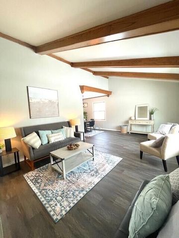 W156N10945 Catskill LANE, Germantown, WI 53022