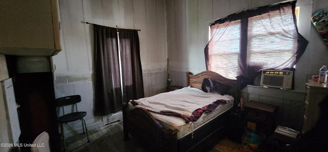 202 Hotel Street, Booneville, MS 38829