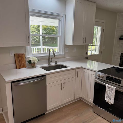 181 Charles Drive, Hazel Green, AL 35750