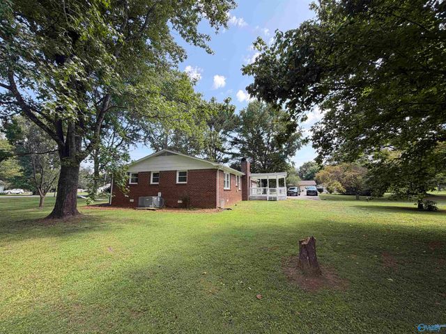 181 Charles Drive, Hazel Green, AL 35750
