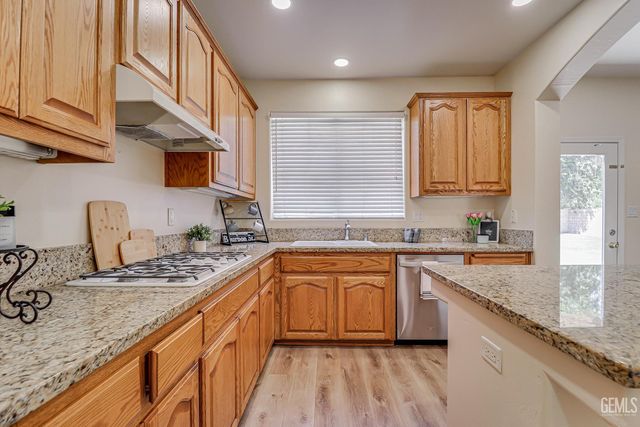 14900 Central Coast Street, Bakersfield, CA 93314