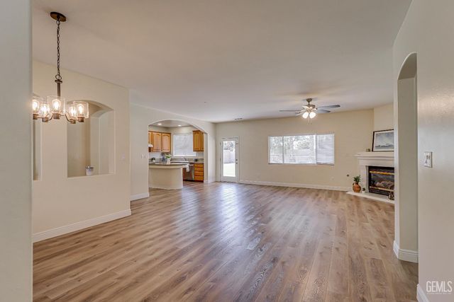 14900 Central Coast Street, Bakersfield, CA 93314