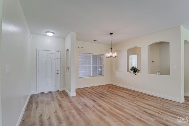 14900 Central Coast Street, Bakersfield, CA 93314