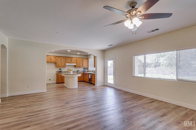 14900 Central Coast Street, Bakersfield, CA 93314
